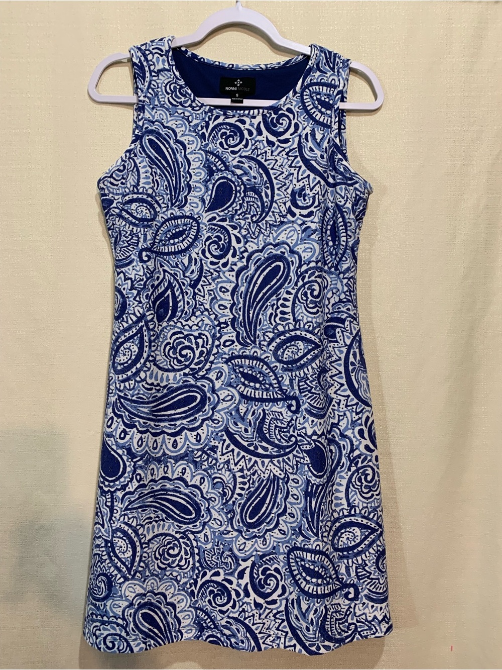 Ronni Nicole Blue and White Paisley Shift Dress a2/70